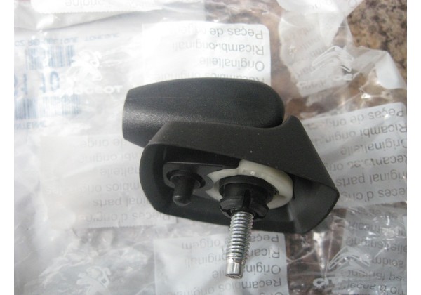 Кронштейн кріплення антени на дах Renault, Peugeot, Citroen, 8200684863, 7700424887, 6561.10